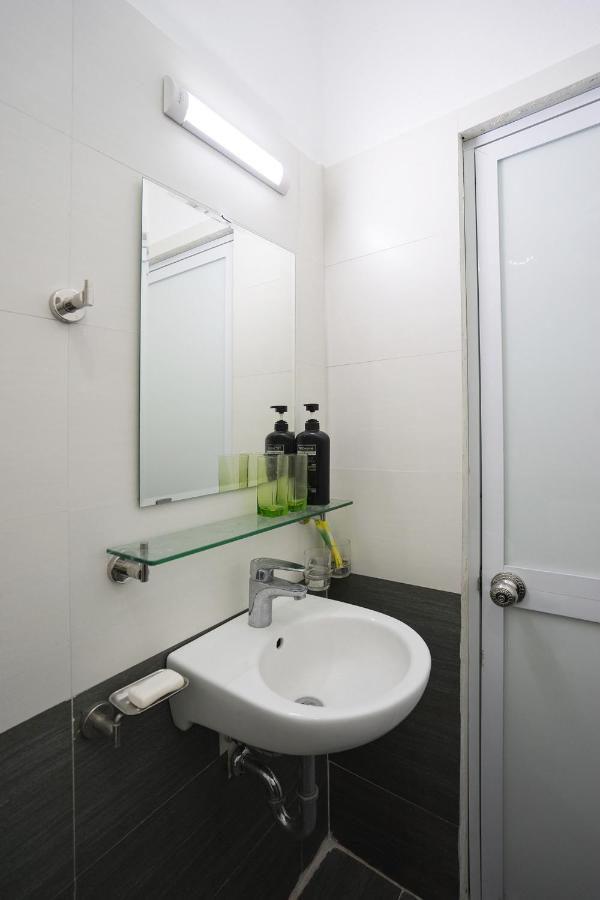 Appartamento Michi House 3 Le Hong Phong, Doi Dien Lang Bac Hanoi Esterno foto